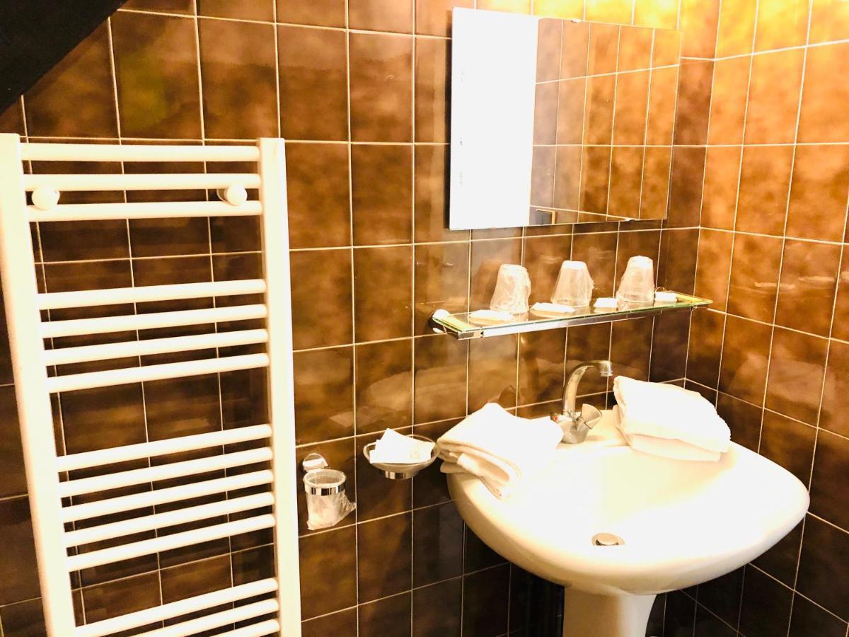 Hotel Les Gentianes Aspin-en-Lavedan Esterno foto