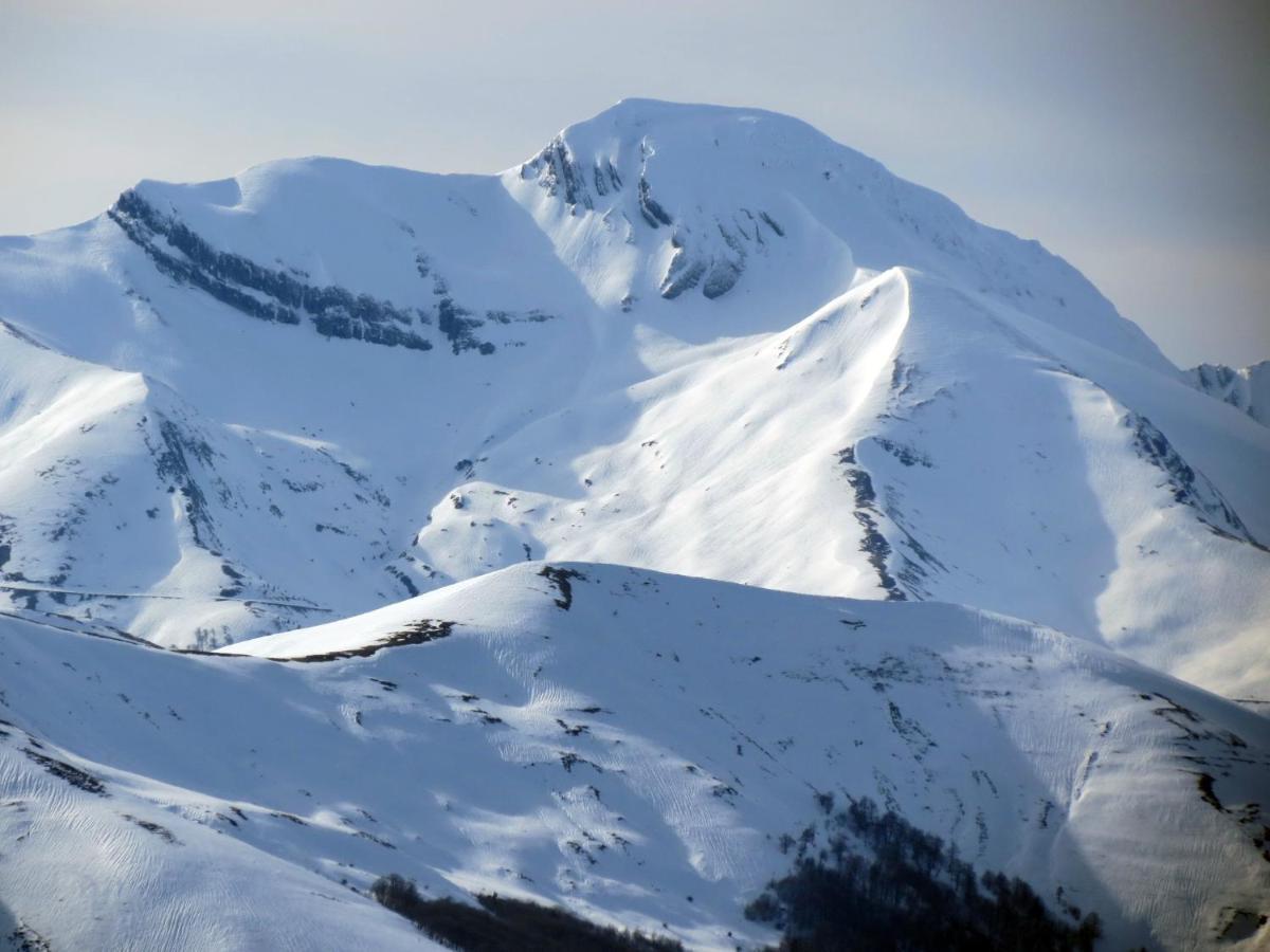 Hotel Les Gentianes Aspin-en-Lavedan Esterno foto